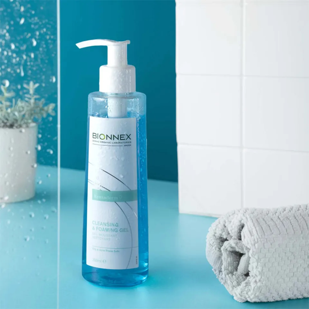 Bionnex Perfederm Gentle Cleansing Foaming Gel, Face and Body Wash for Dry and Sensitive Skin, 400ml