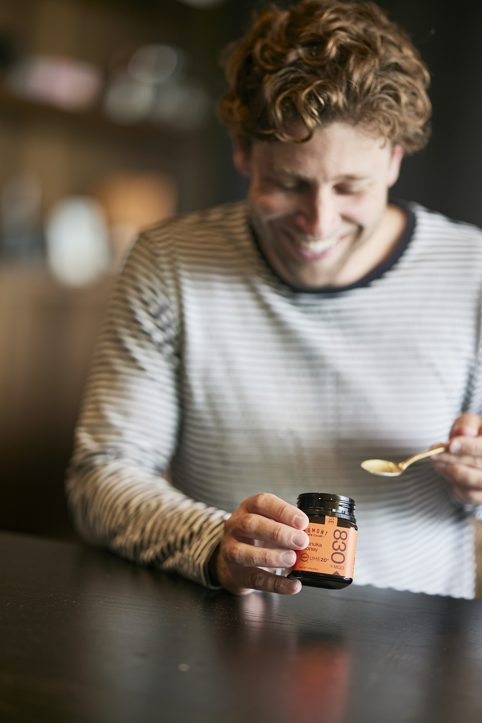 Egmont Honey Monofloral Manuka Honey 20+ UMF MGO 830+ 500g