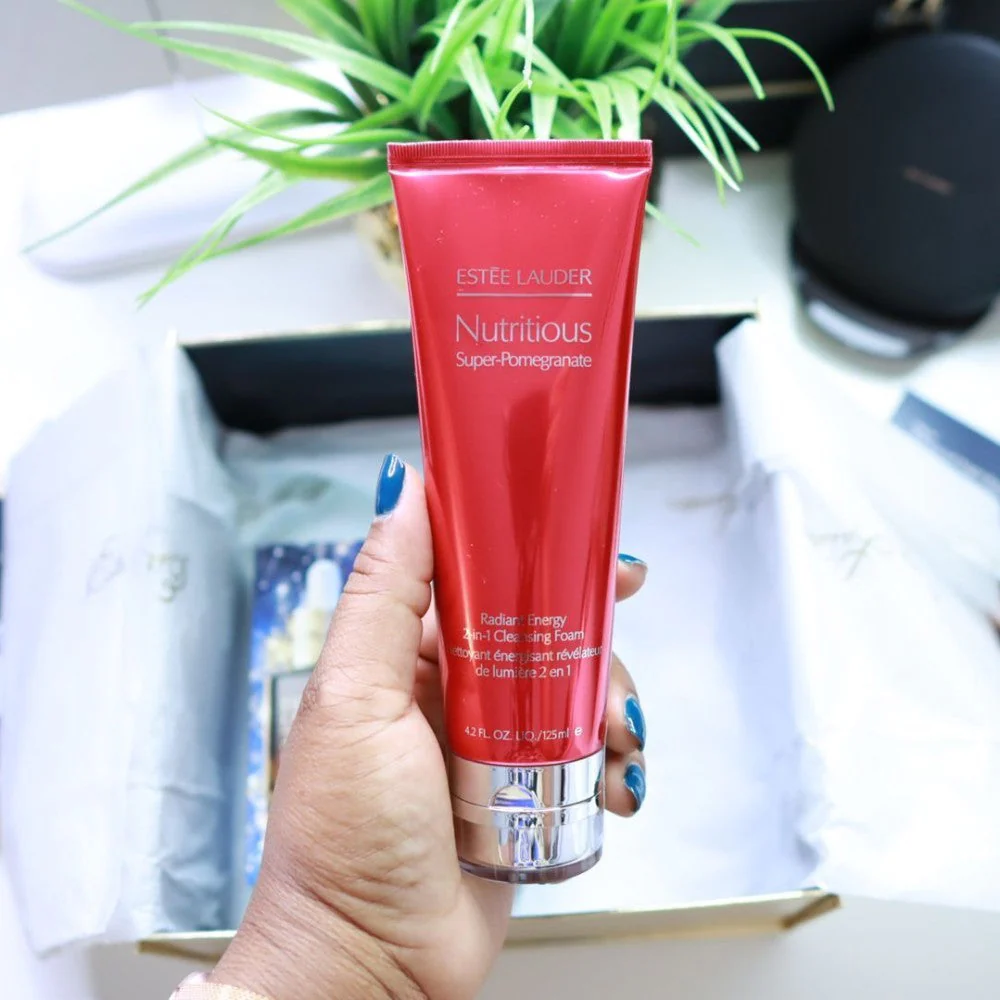 Estee Lauder Nutritious Super-Pomegranate Radiant Energy 2-in-1 Cleansing Foam, 125ml