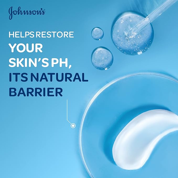 Johnson's 3 In 1 Cleansing Wipes 25's