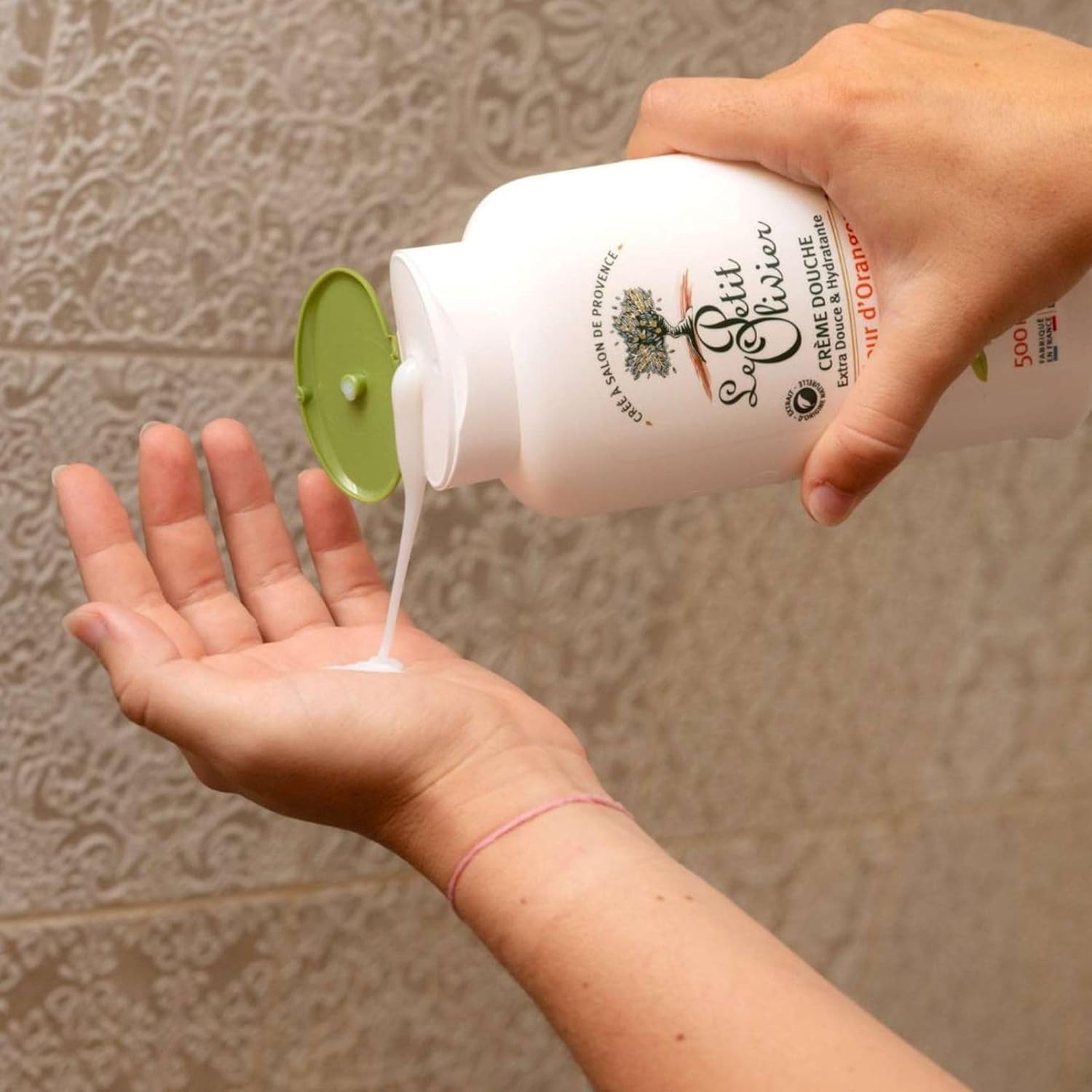 Le Petit Olivier Shower Cream Peach Apricot 250ml
