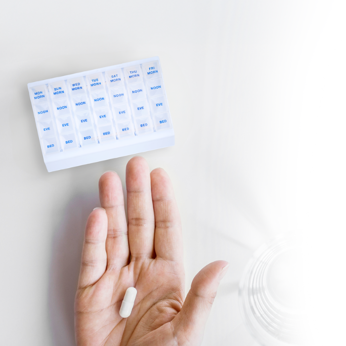 Life Deluxe Weekly Pill Organizer 7 Removable Dispensers