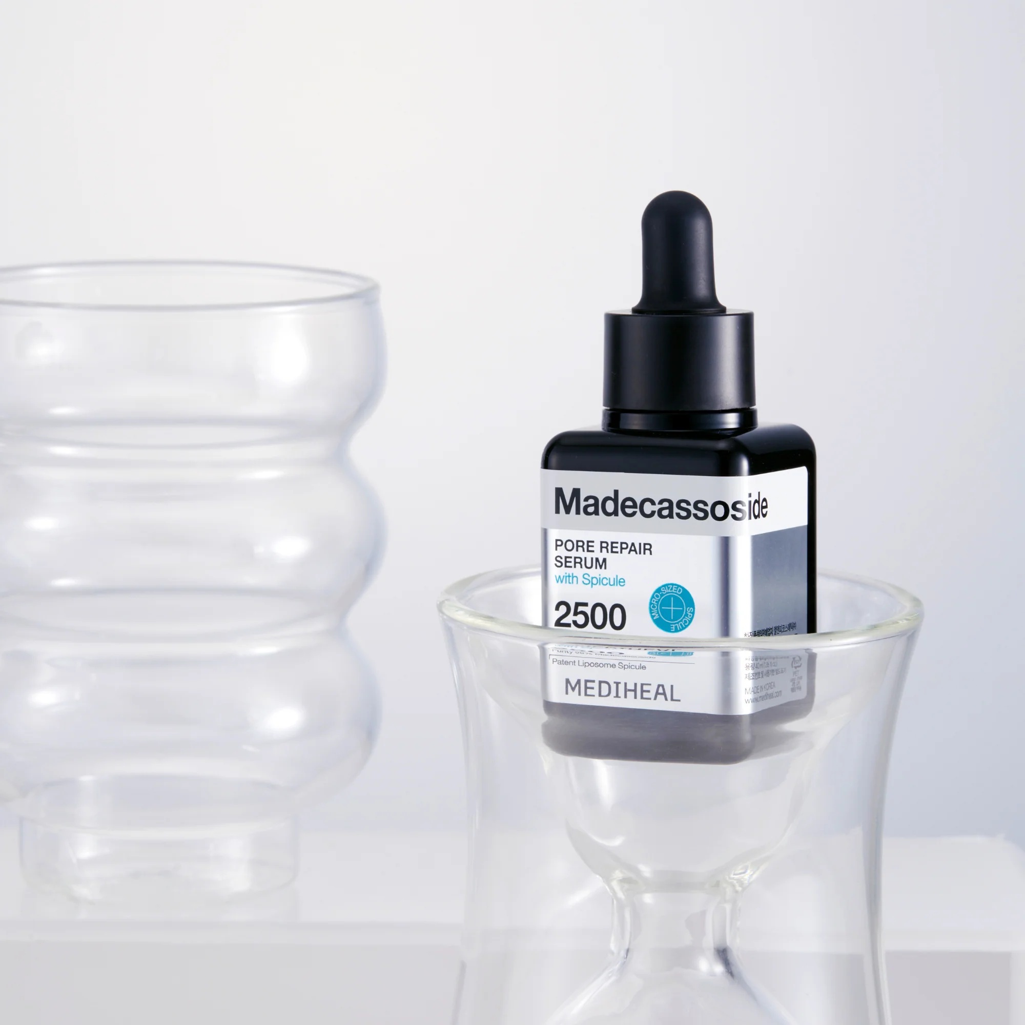 Mediheal Madecassoside Pore Repair, Tightening and Brightening Serum for Pores & Blemishes - 40ml