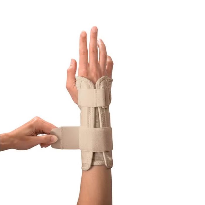 Mueller Wrist Stabilizer Beige Small/Medium