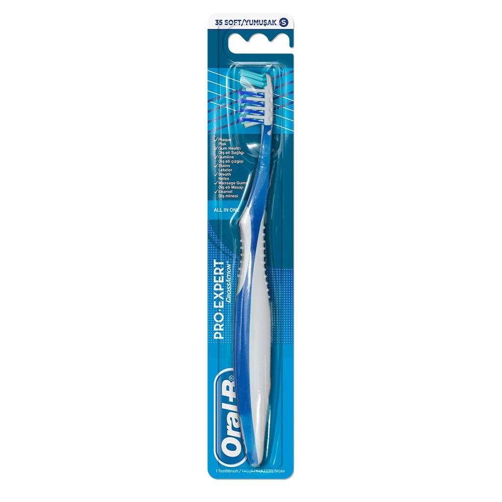 Oral B Pro Expert Cross Action Complete 35 Compact ToothBrush