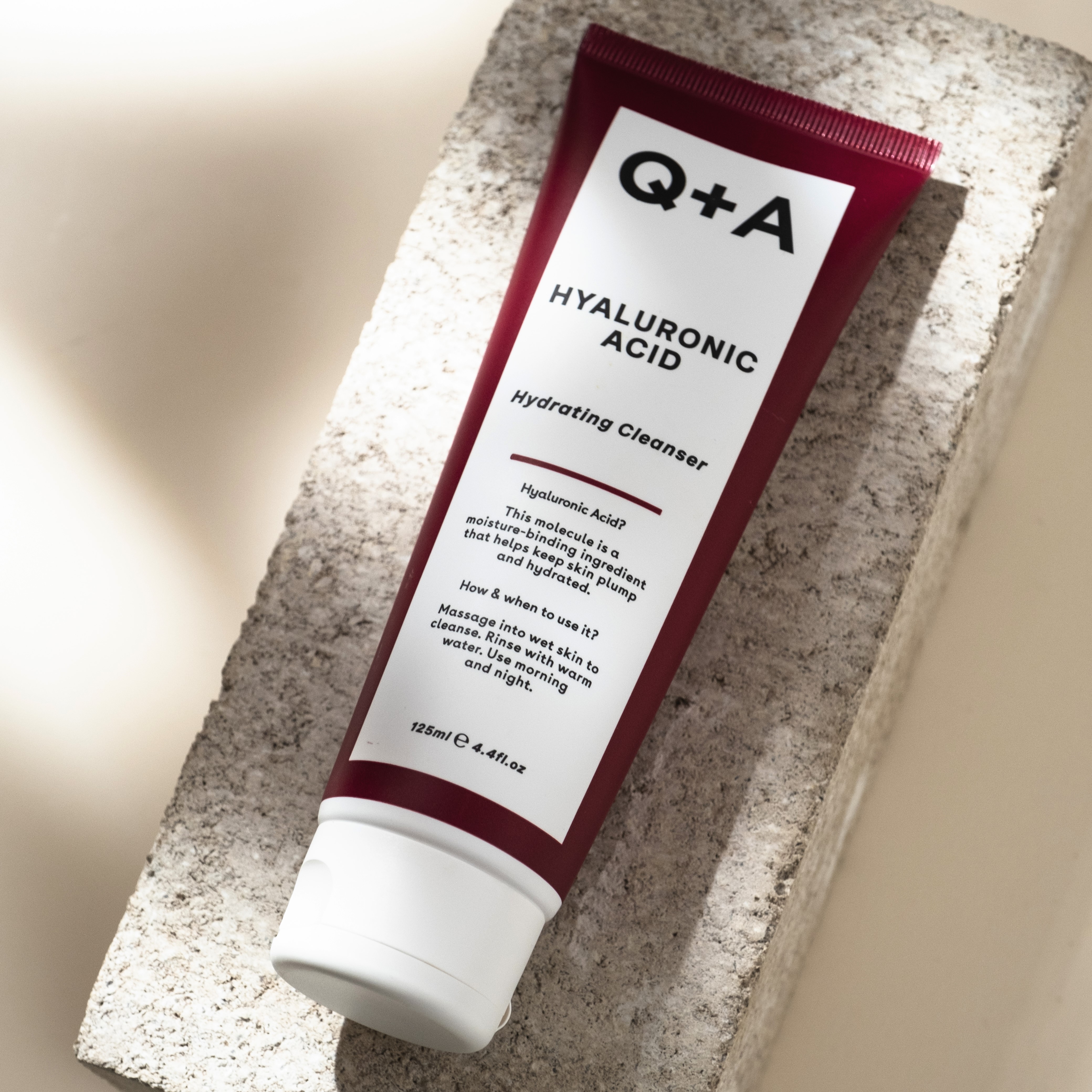 Q+A Hyaluronic Acid Hydrating Cleanser 125ml