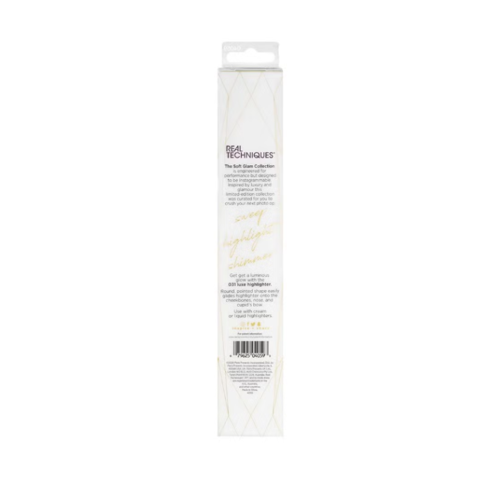 Real Techniques Soft Glam Liquid Highlighter Brush