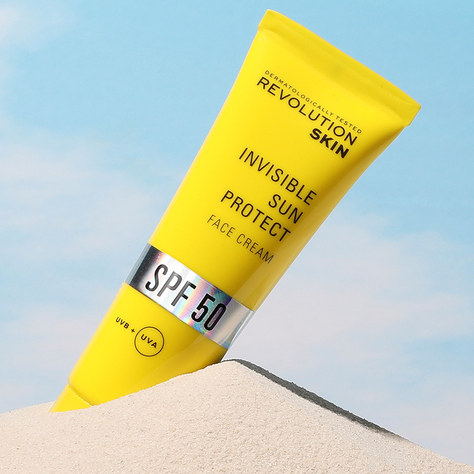ريفوليوشن سكين كير كريم واقي شمس SPF50 غير مرئي للوجه 50 مل