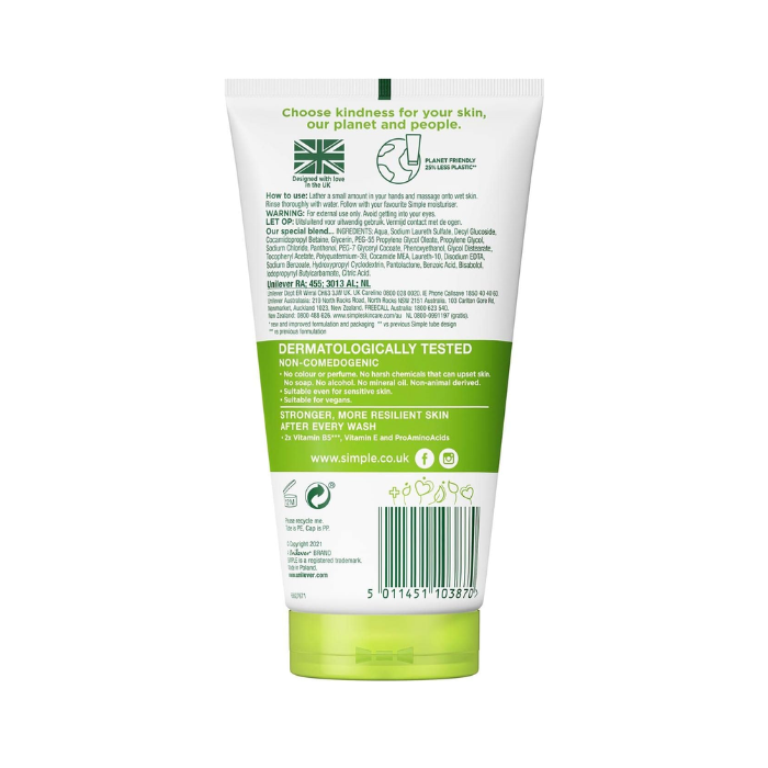 Simple Kind to Skin Moisturizing Facial Wash Hydrating, Gentle Cleanser for Sensitive and Healthy Skin, 150 ml