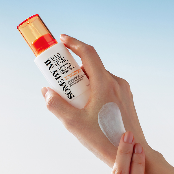 سوم باي مي في10 هيال (SPF50+) واقي شمس مضاد للأكسدة 40 مل